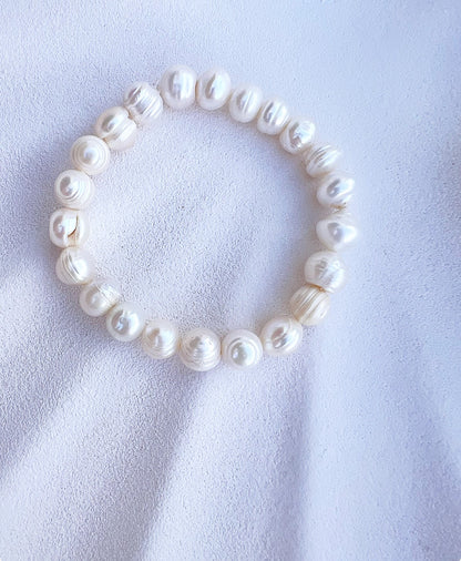 Olivia Large Pearl Bracelet